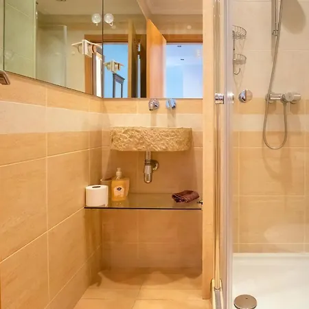 شقة Amazing Views Casa Hummingbird لاغوس